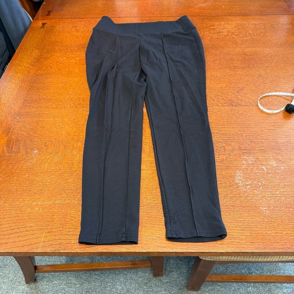 Nine West size small Classic Black Leggings - Picture 5 of 6